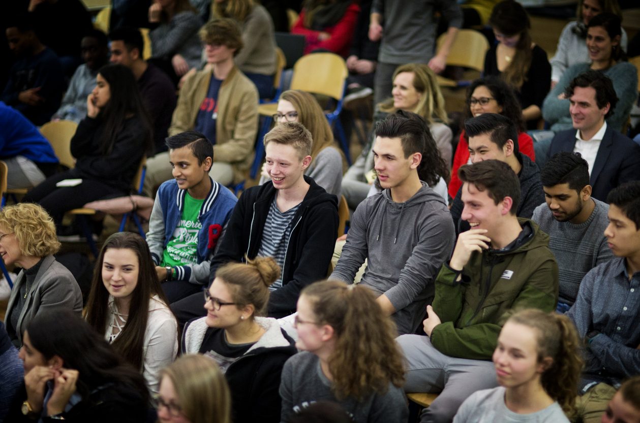 DEN HAAG - UNICEF Debatten op het Zandvliet College - FOTO GUUS SCHOONEWILLE