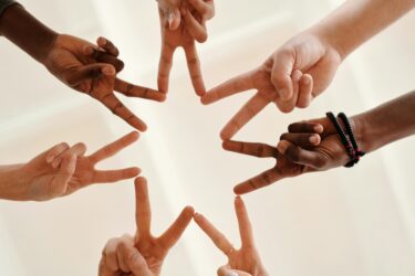 Kindvriendelijke meldpunten: een nieuwe stap in de strijd tegen discriminatie