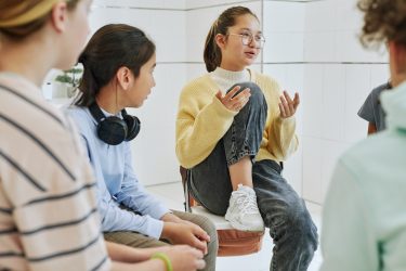 Nieuw rapport Kinderombudsman: rechten lhbtiqa+-kinderen geschonden